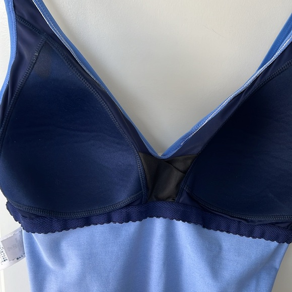 Lands’ End Slendersuit Tummy Control One-Piece, 12 - Picture 8 of 15